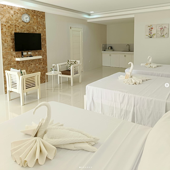 gallery image marquee